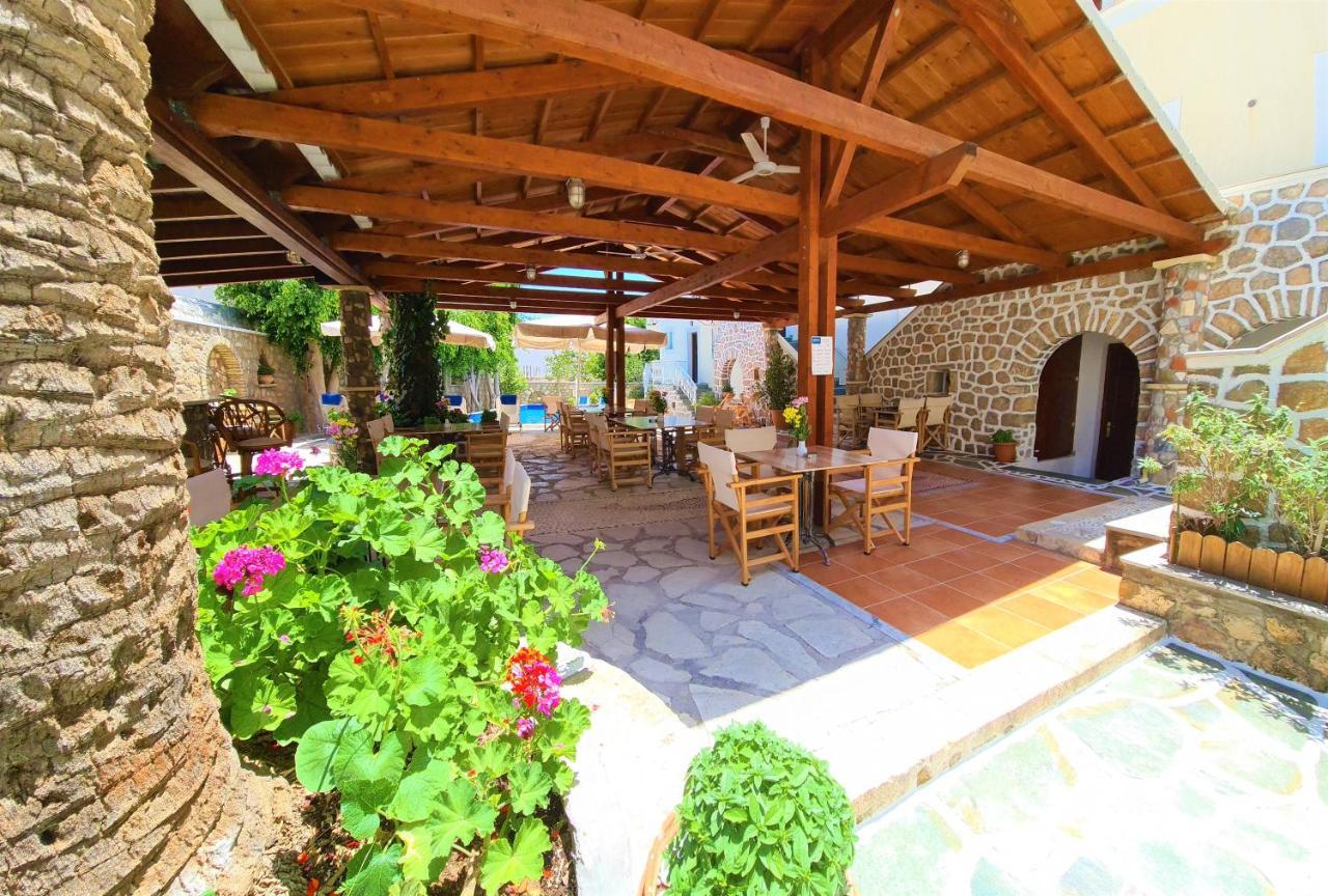 Kastro Hotel Spetses Town Ngoại thất bức ảnh